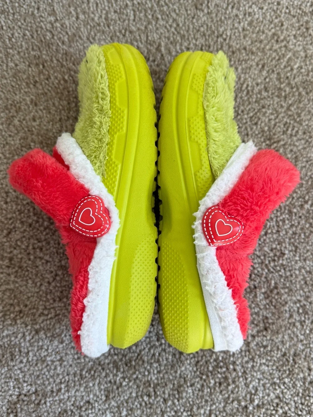 Crocs The Grinch Fuzzy Lined Clogs Kids 1J Unisex Christmas Slippers